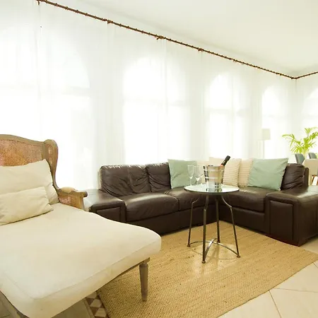 Casa Alba - By Az Tías