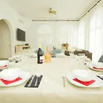 Casa Alba - By Az