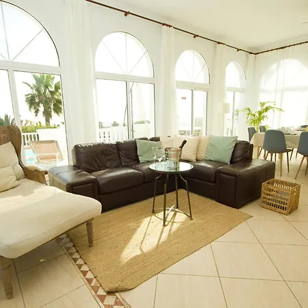 Casa Alba - By Az Villa