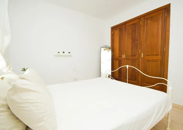 Casa Alba - By Az Willa Tías