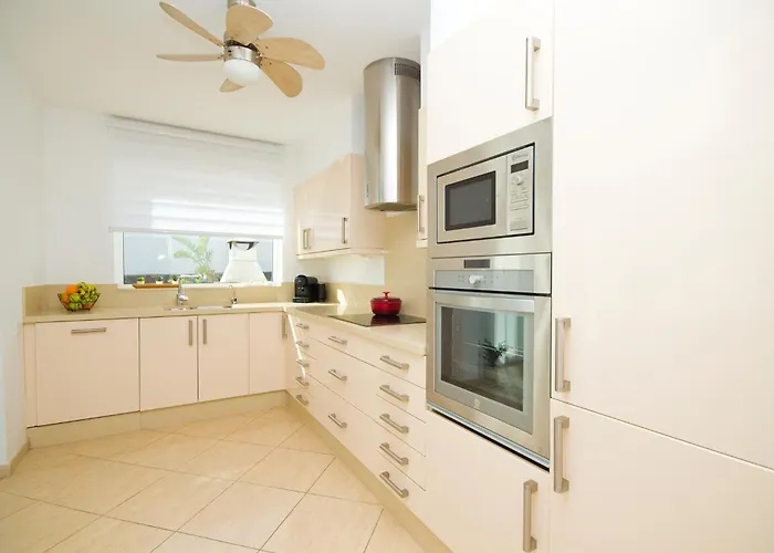 Casa Alba - By Az Willa *