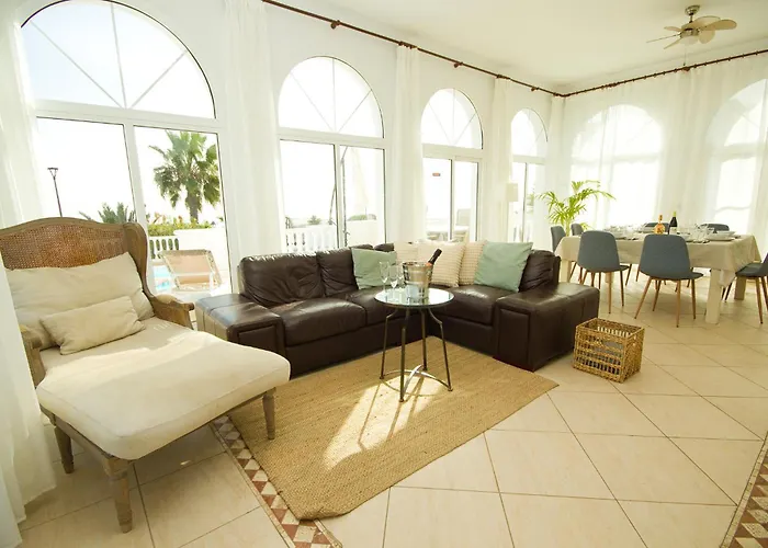 Casa Alba - By Az Willa